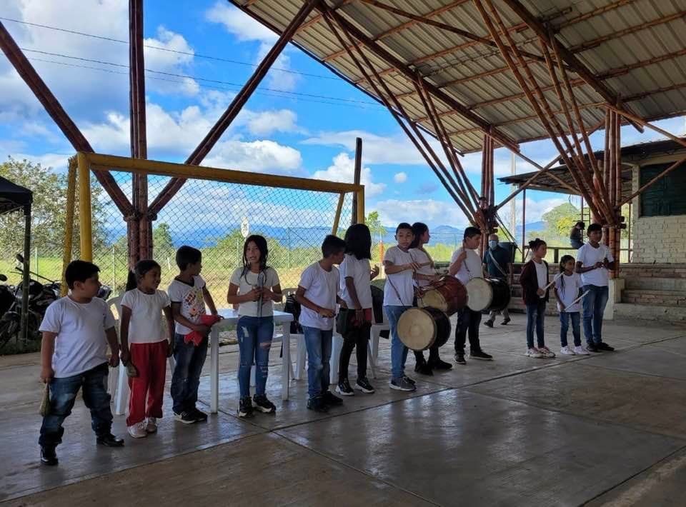 Villanueva's Youth Orchestra - children playing drums and other instruments